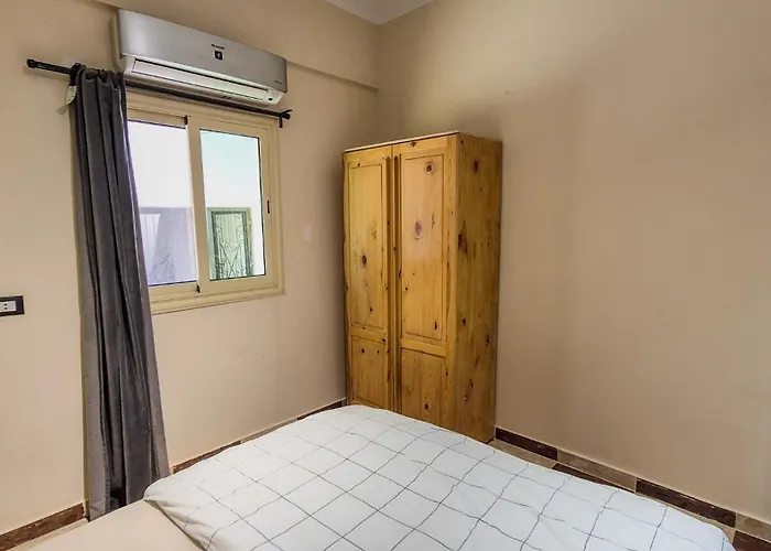 Bedro 2 Private 30 Sec To Apartment